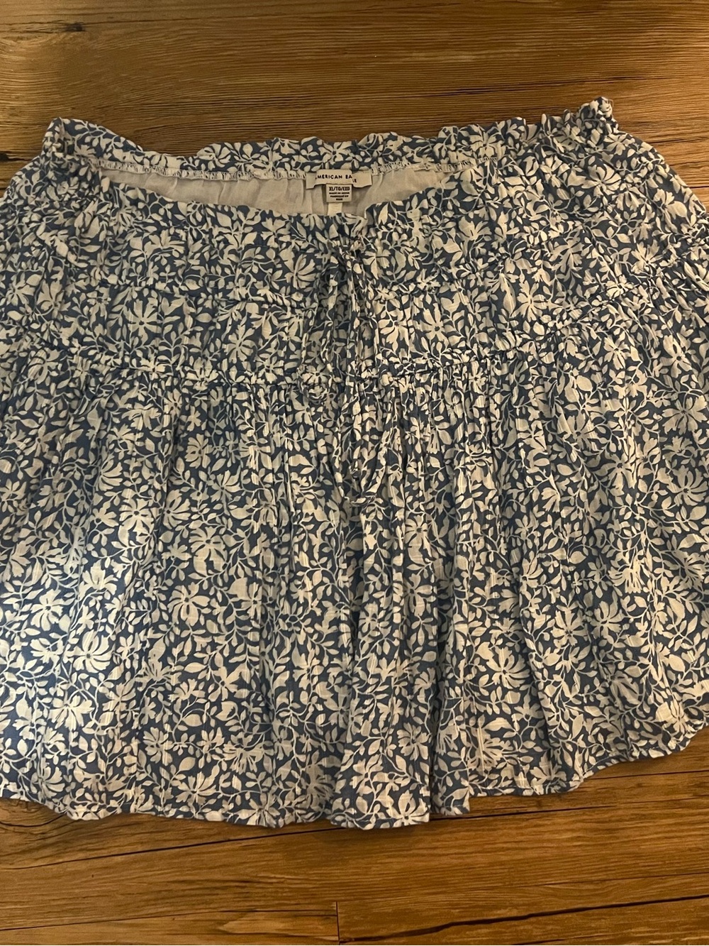 American Eagle Outfitters Blue and White Floral Mini Skirt Cotton
